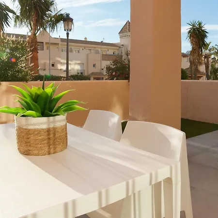Apartment Surf - Wifi - Parking - Swimming Pool - Patio - Garden *