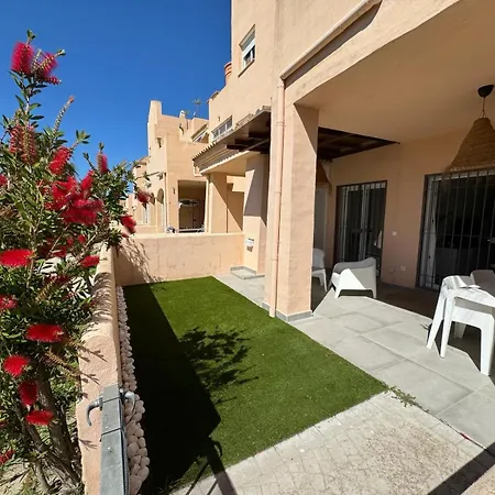 Apartment Surf - Wifi - Parking - Swimming Pool - Patio - Garden Tarifa