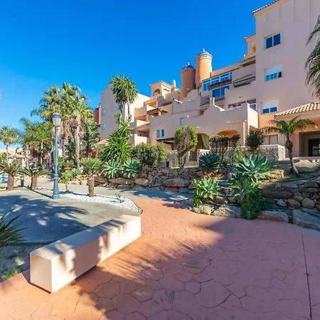 Surf - Wifi - Parking - Swimming Pool - Patio - Garden