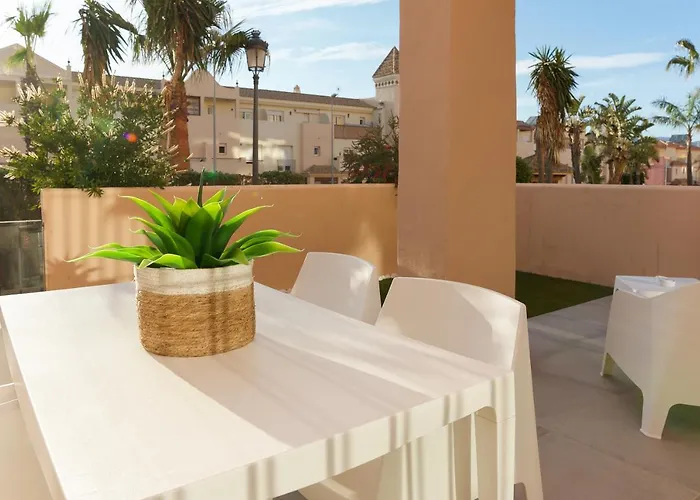 Apartamento Surf - Wifi - Parking - Swimming Pool - Patio - Garden *