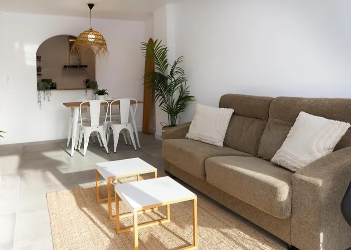Apartamento Surf - Wifi - Parking - Swimming Pool - Patio - Garden *