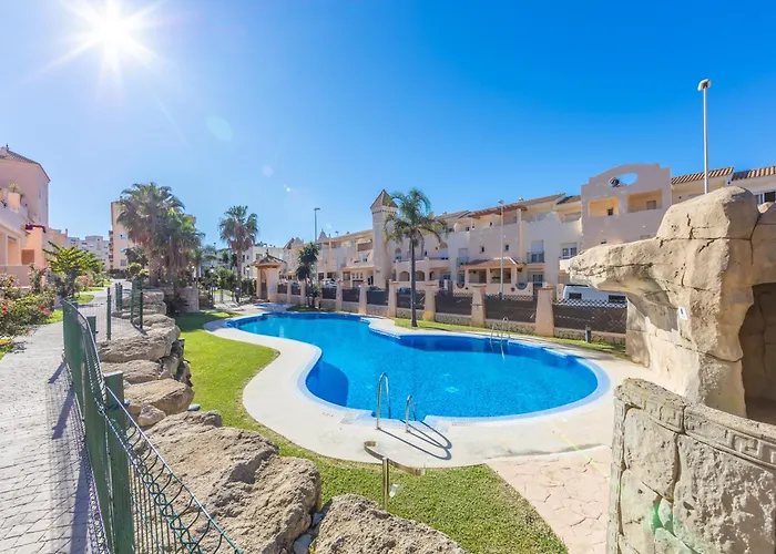 Surf - Wifi - Parking - Swimming Pool - Patio - Garden * Tarifa